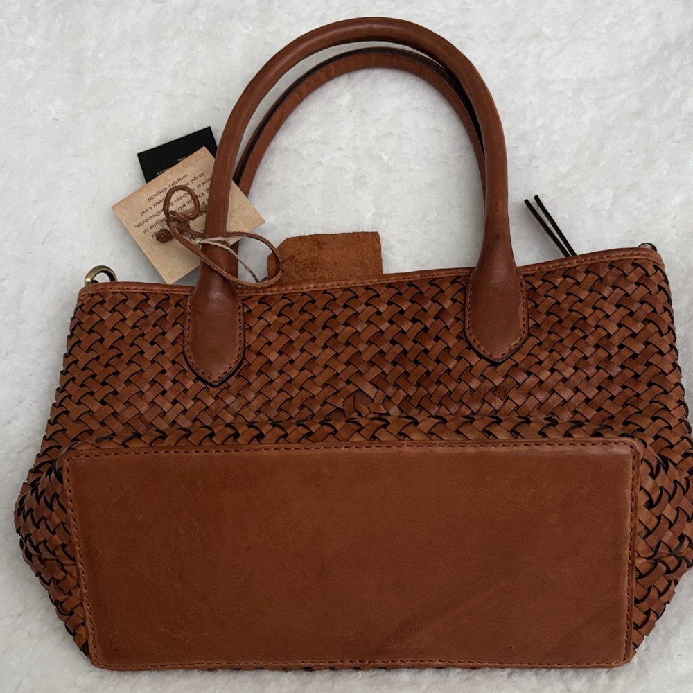 *CLEARANCE* Chic Brown Woven Leather Crossbody Bag Set - Picture 4 of 6
